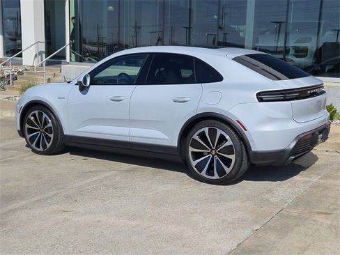 New 2025 Porsche Macan 4 Electric image 3