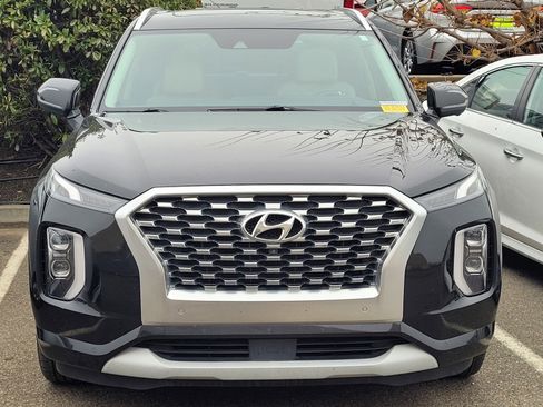 Used 2021 Hyundai Palisade Limited w/ Cargo Package image 2