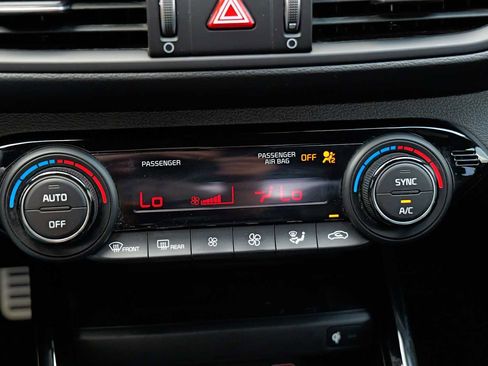 Certified 2024 Kia Forte GT-Line w/ GT-Line Premium Package image 17