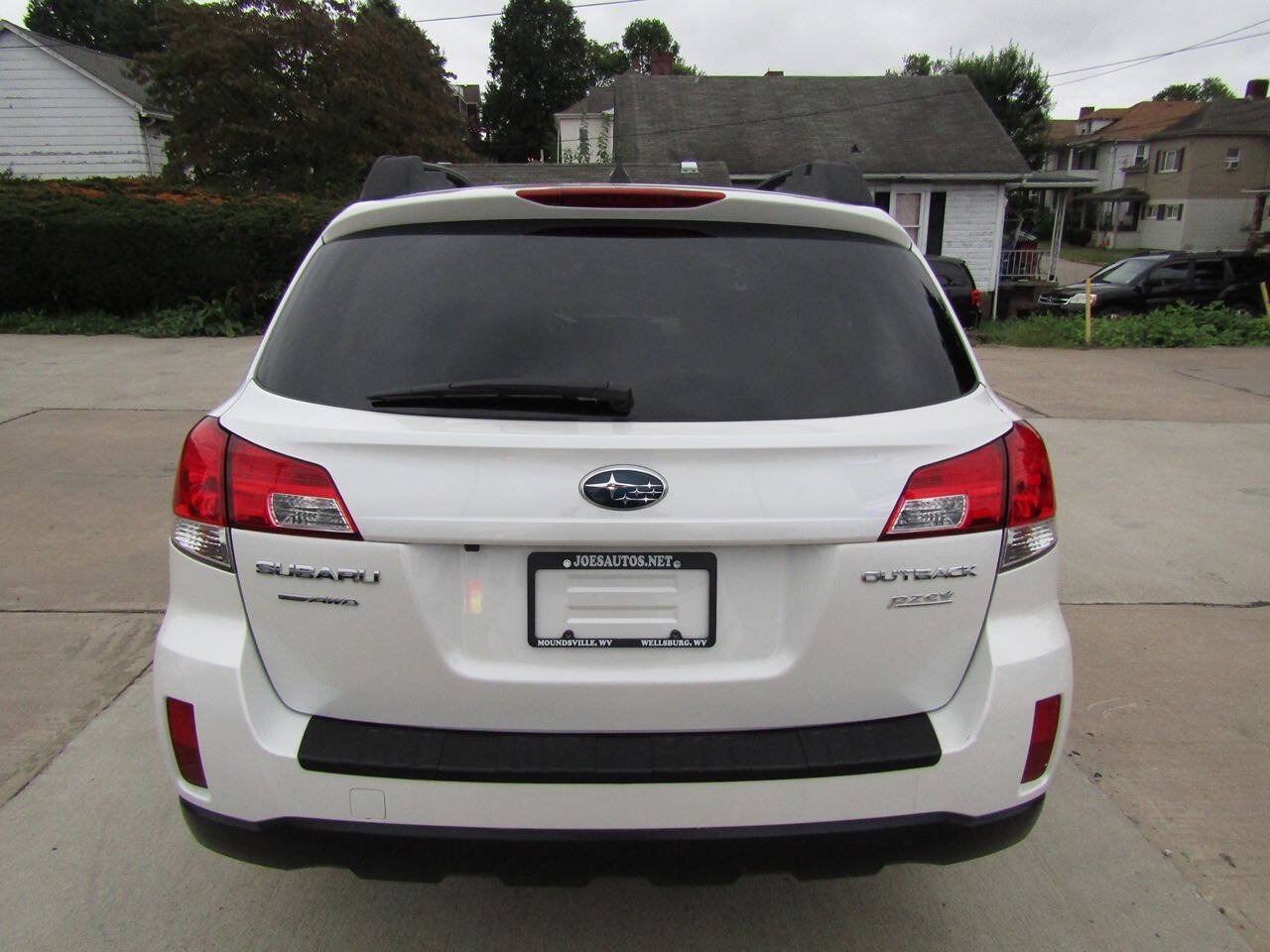 Used 2014 Subaru Outback 2.5i Premium AWD/4WD image 6