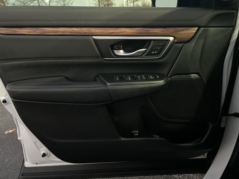 Certified 2022 Honda CR-V Touring image 22