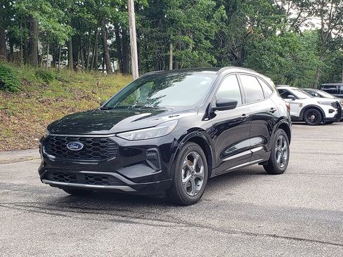 Used 2023 Ford Escape ST-Line w/ Tech Pack #1 FWD image 1