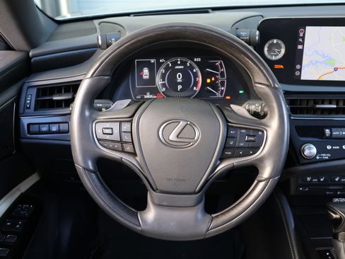 Used 2022 Lexus ES 350 Ultra Luxury image 18