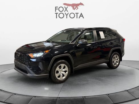 Used 2020 Toyota RAV4 LE w/ Carpet Mat Package FWD image 2