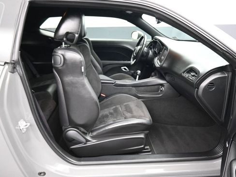 Used 2023 Dodge Challenger R/T Scat Pack w/ T/A Package image 35