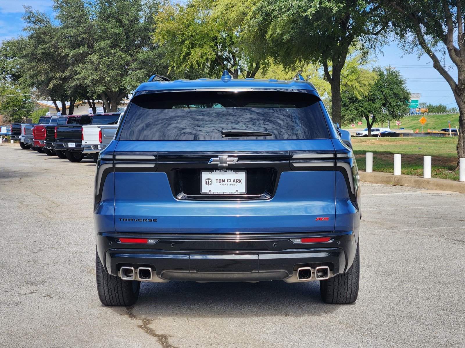 Used 2024 Chevrolet Traverse RS FWD image 34
