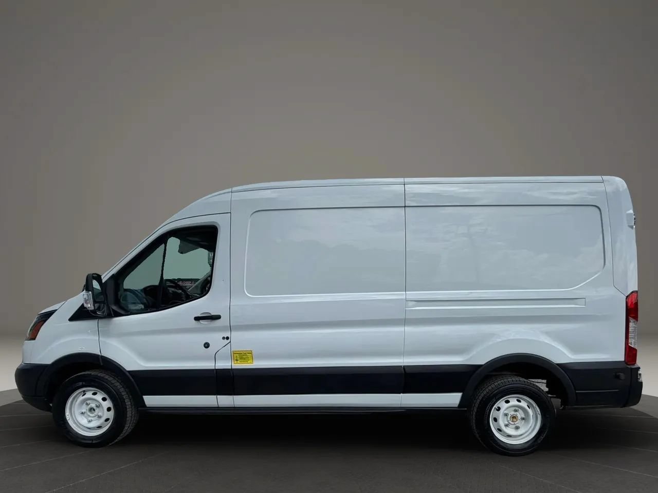 Used 2019 Ford Transit 150 148 Medium Roof RWD image 7