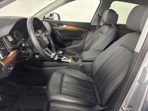 Used 2023 Audi Q5 2.0T Premium w/ Convenience Package AWD/4WD image 19
