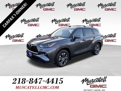 Used 2023 Toyota Highlander XLE