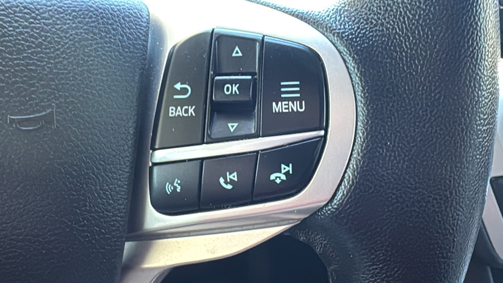 Certified 2020 Ford Explorer XLT w/ Equipment Group 202A RWD image 13