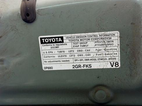 Used 2023 Toyota Tacoma TRD Off-Road w/ Technology Package RWD image 17