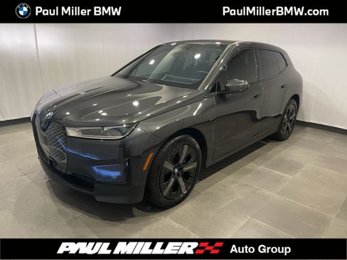 Certified 2024 BMW iX xDrive50 AWD/4WD image 1