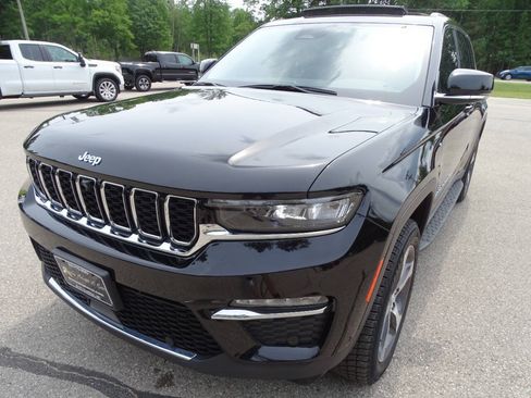 Used 2022 Jeep Grand Cherokee 4WD Limited 4xe w/ Rear Seat Video Group 1 image 8