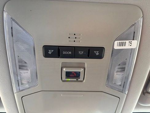 Used 2024 Toyota RAV4 Adventure image 23