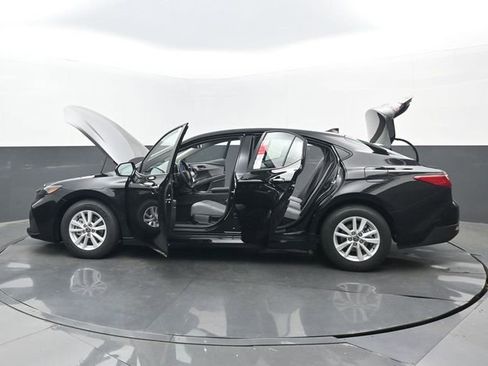 New 2026 Toyota Camry LE FWD image 31