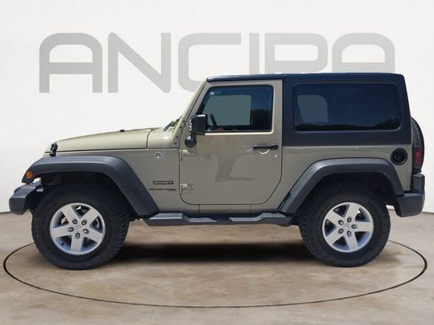 Used 2018 Jeep Wrangler Sport AWD/4WD image 7