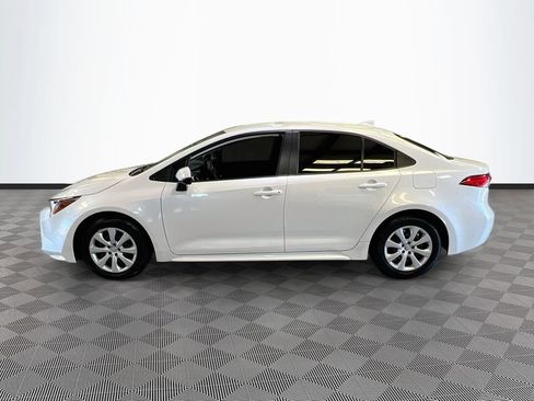 Used 2026 Toyota Corolla LE FWD image 4