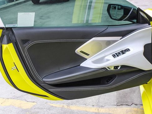 Used 2023 Chevrolet Corvette Stingray Premium Conv w/ Z51 Performance Package RWD image 19