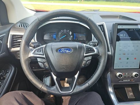 Used 2021 Ford Edge Titanium w/ Class II Trailer Tow Package AWD/4WD image 16