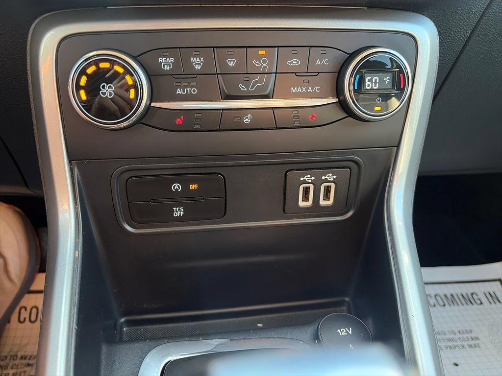 Used 2019 Ford EcoSport Titanium FWD image 18