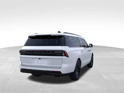 New 2025 Lincoln Navigator L Reserve w/ Jet Appearance Package image 9