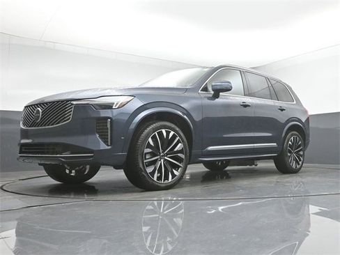 New 2026 Volvo XC90 B6 Plus w/ Protection Package Premier image 42
