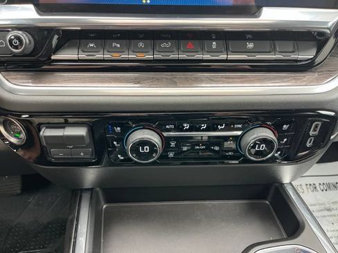 Used 2025 Chevrolet Silverado 1500 LTZ w/ Technology Package AWD/4WD image 34
