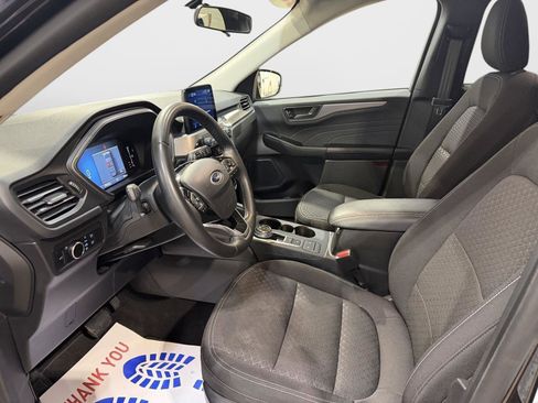Used 2024 Ford Escape Active image 3