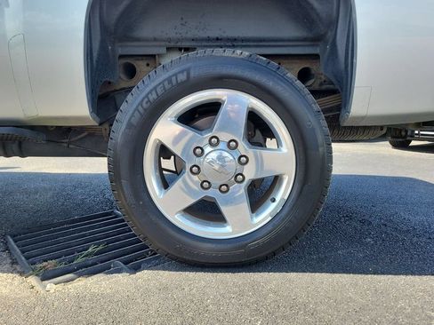 Used 2012 Chevrolet Silverado 2500 LTZ w/ LTZ Plus Package AWD/4WD image 27