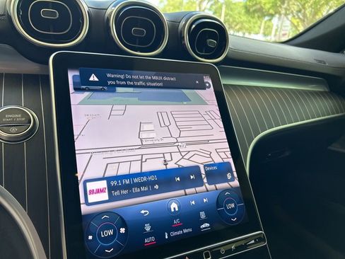 Used 2024 Mercedes-Benz C 300 Sedan image 7