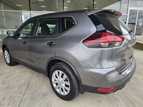 Used 2020 Nissan Rogue S image 3