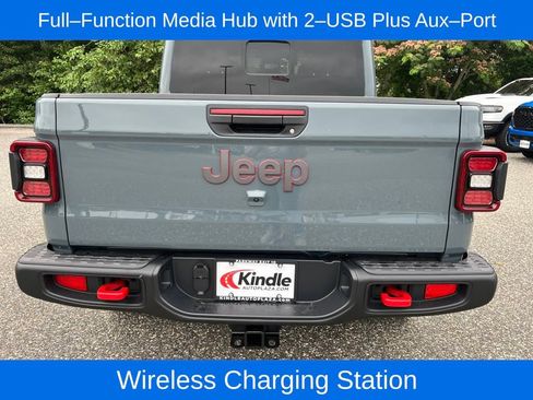 New 2025 Jeep Gladiator Rubicon w/ Convenience Group image 25