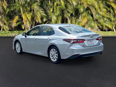 Used 2024 Toyota Camry LE w/ Convenience Package FWD image 8