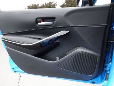 Used 2019 Toyota Corolla XSE image 22