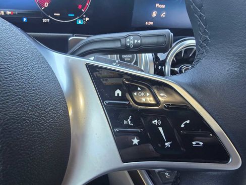 Used 2025 Mercedes-Benz GLB 250 4MATIC image 32