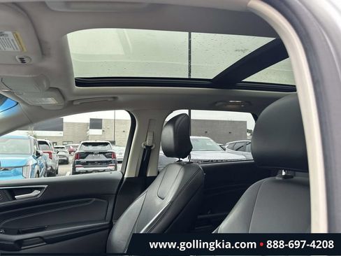 Used 2017 Ford Edge Titanium w/ Equipment Group 301A AWD/4WD image 19