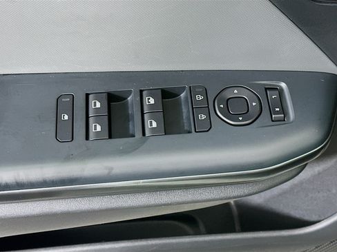 Used 2025 Kia K4 FWD image 15