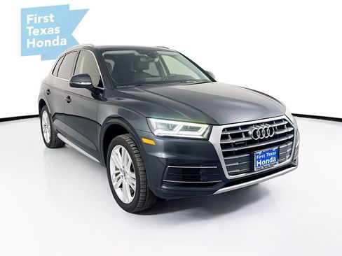 Used 2018 Audi Q5 2.0T Premium Plus w/ Premium Plus Package image 1