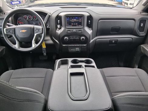 Used 2022 Chevrolet Silverado 1500 Custom w/ LPO, Dark Essentials Package RWD image 9