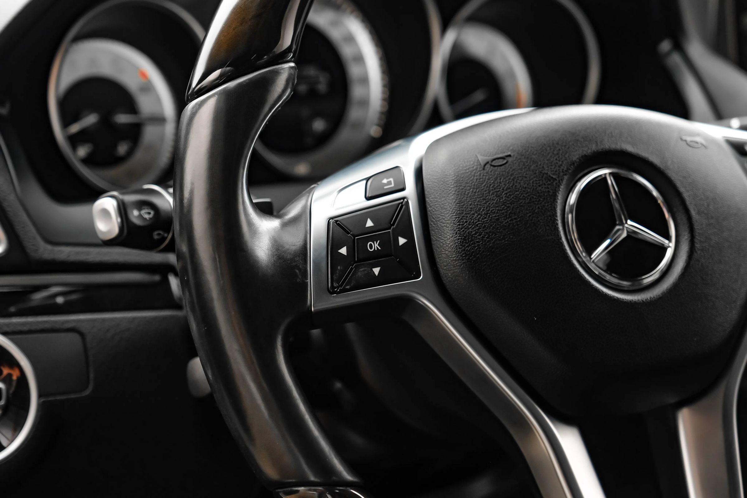 Used 2016 Mercedes-Benz E 400 Coupe image 13