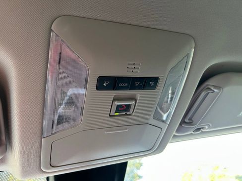 Used 2023 Toyota RAV4 XLE FWD image 29