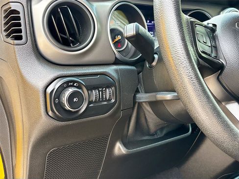 Used 2021 Jeep Wrangler Unlimited Sport AWD/4WD image 10