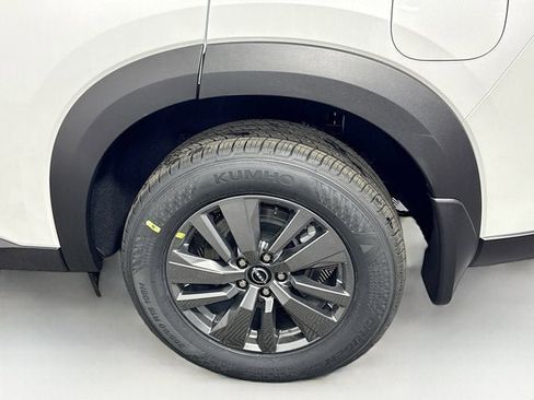 New 2026 Nissan Pathfinder SV AWD/4WD image 26
