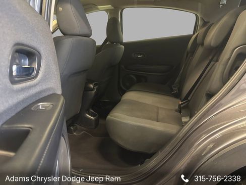 Used 2021 Honda HR-V LX image 7