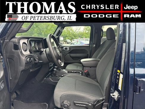 Used 2025 Jeep Wrangler Unlimited Sport AWD/4WD image 8