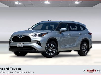 Used 2021 Toyota Highlander XLE
