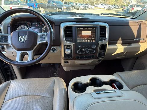 Used 2016 RAM 1500 Laramie w/ Convenience Group image 18