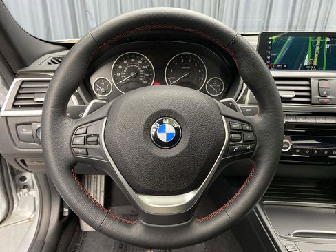 Used 2018 BMW 330i xDrive Sedan AWD/4WD image 17