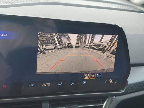 New 2026 Chevrolet Equinox EV LT image 23