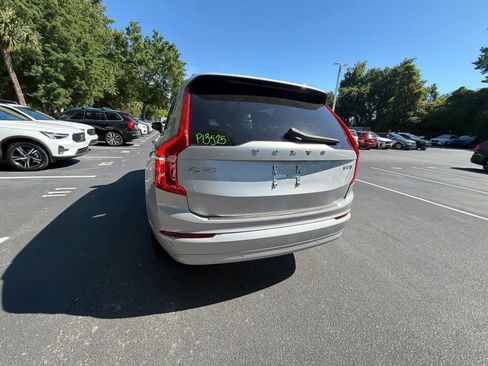 Used 2023 Volvo XC90 B5 Core w/ Protection Package Premier AWD/4WD image 14